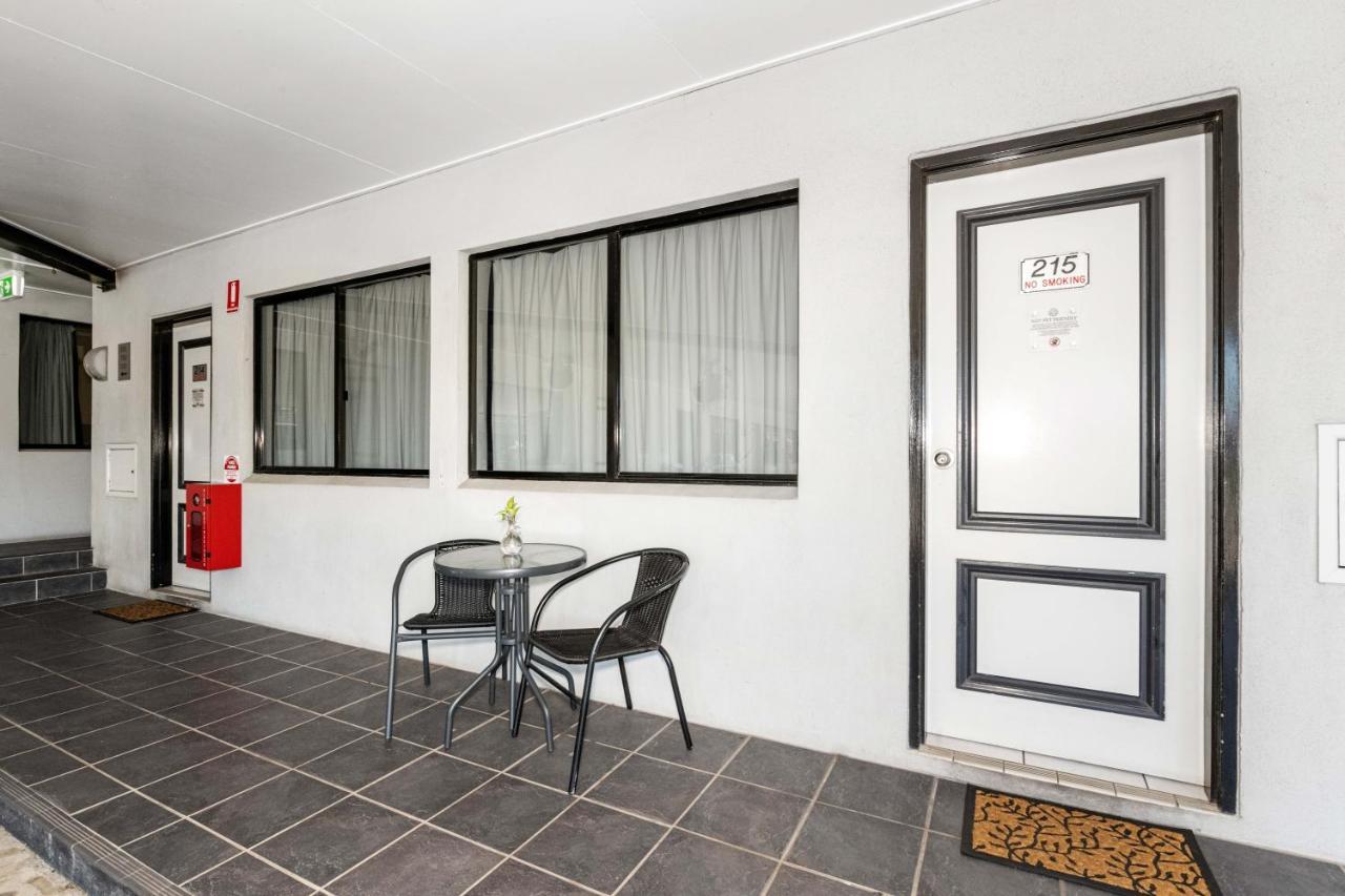 Alara Motor Inn Mackay Extérieur photo