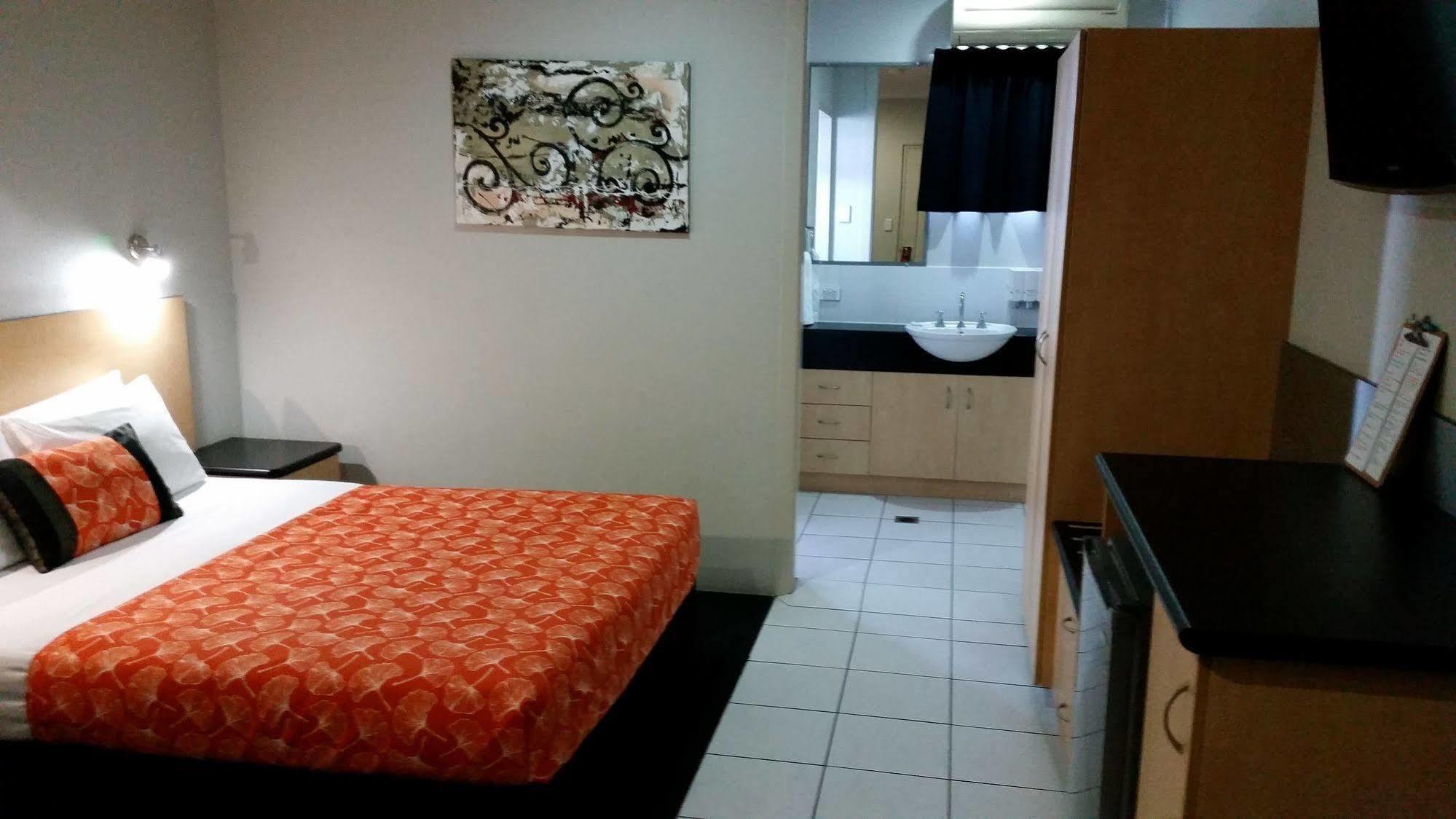 Alara Motor Inn Mackay Extérieur photo